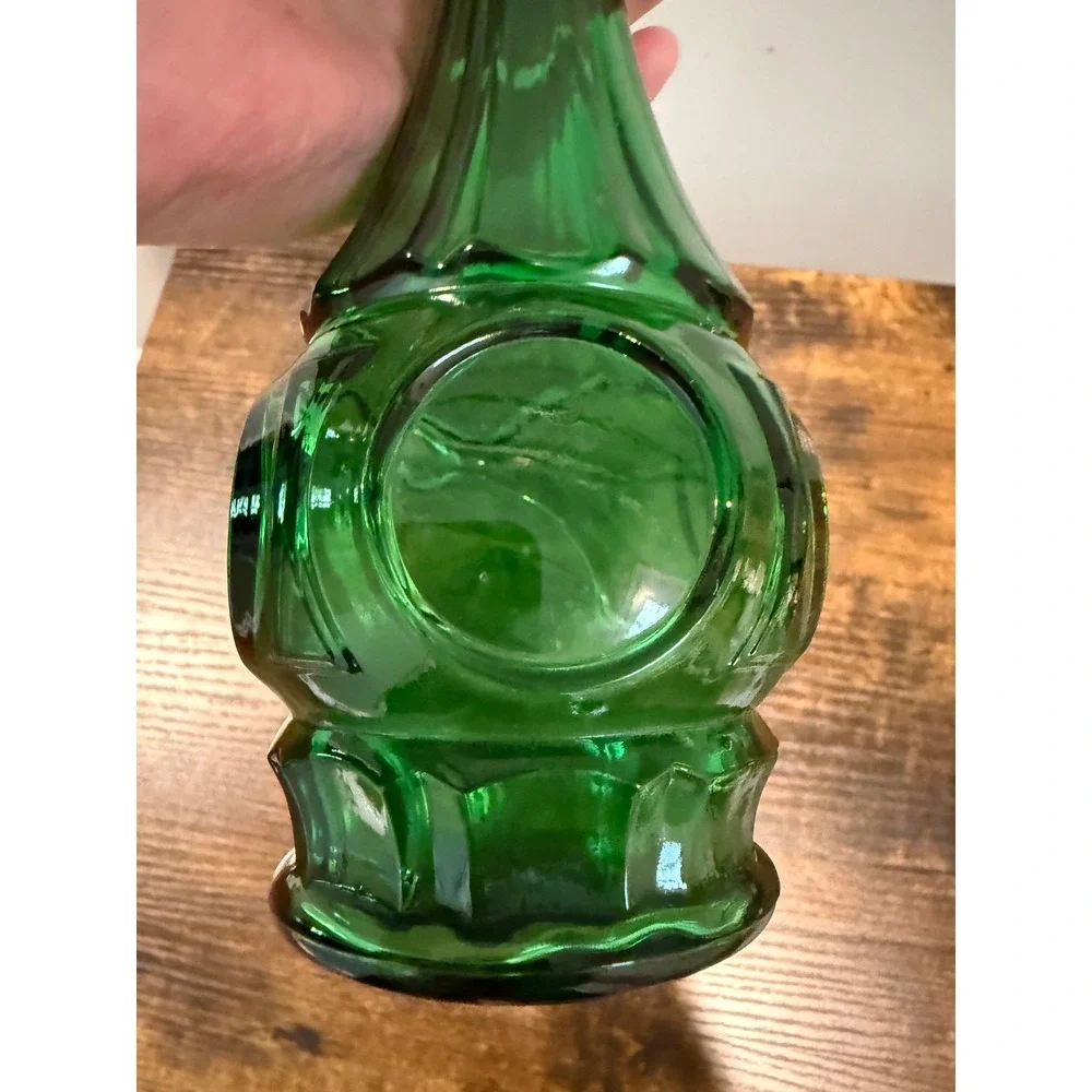 Vintage Emerald Green Glass Genie Bottle Decanter‎ Bullseye Thumbprint 9.5